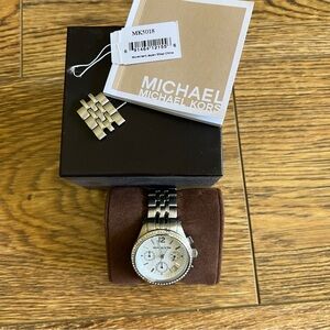 Michael Kors Silver Multifunctional VX3j Watch